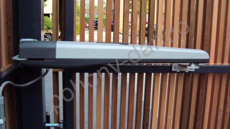 TOO4024BDKCE - do 3m / krídlo, 2x TO4024 (24V, 120W, 1800N), 1x MC824H, 2x MYGO4, 1x OXIBD, 1 pár EPMB, 1x ELDC