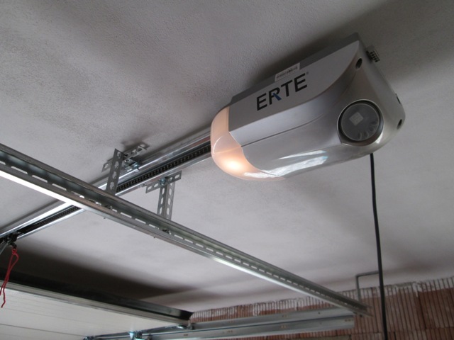 ERTE 1000N do 13,5 m2 - pohon ERTE, 2X DO, dráha do výšky 2,46 m, ERTE 1000N do 13,5 m2 - pohon ERTE, 2X DO, dráha do výšky 2,46 m, ovládanie cez WIFI