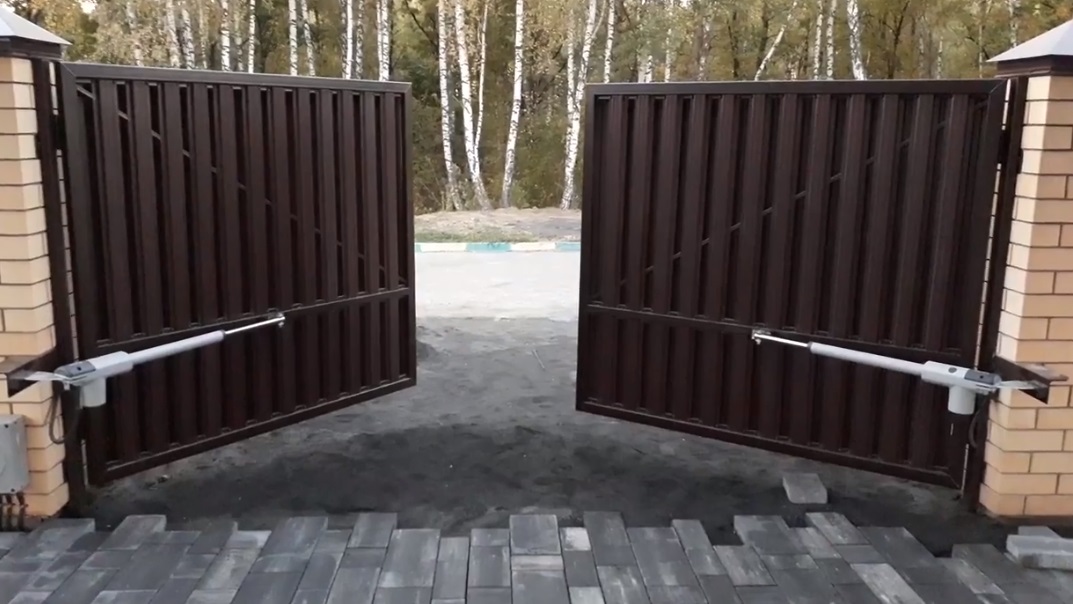 NICE TOO3024KLT, 2x TOO3024, 1x MC424LR10, 2x FLO2RE