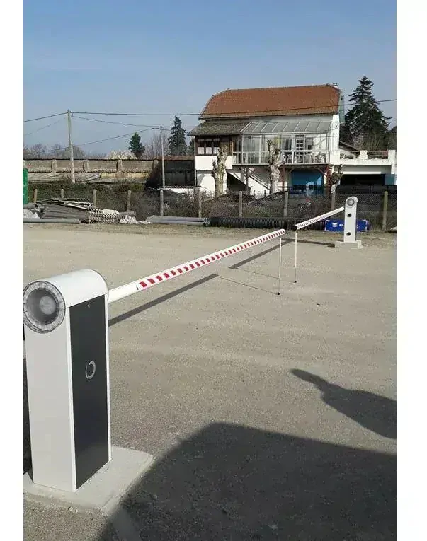 KEY ALT324KF FAST LINE KIT rýchla závora do 3m so zabudovaným majákom (24V,330W,40Nm) r.j. CT-10224F, 1x AST3F, 1x SUB44R, 1x FT22, 500cyklov/hod., 1sek. otvorenia 1x AD, integrované LED zelená/červená