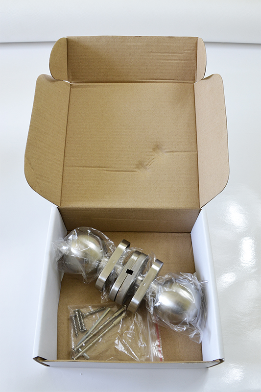 EB1-KGF34PN guľa pevná, ku kľučke s oválnou rozetou, bal. : 1 pár, brúsená nerez K320 /AISI304