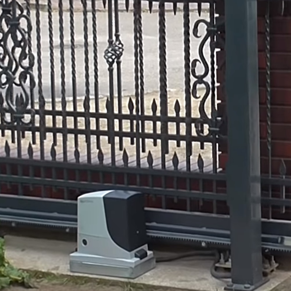 NICE Robus600 - RB600BDKCE-KH, - 2x MYGO4,1x OXIBD,1 pár EPMB,1x ELDC,4x CREM P,  sada pre posuvnú bránu do 600kg/ 8m