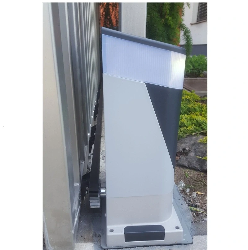 Nice SLH400KCE SLIGHT sada pre posuvnú bránu do 400kg s LED osvetlením,