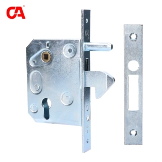 C351 hákový zámok s bolcom na posuvnú bránu, rozteč: 72mm